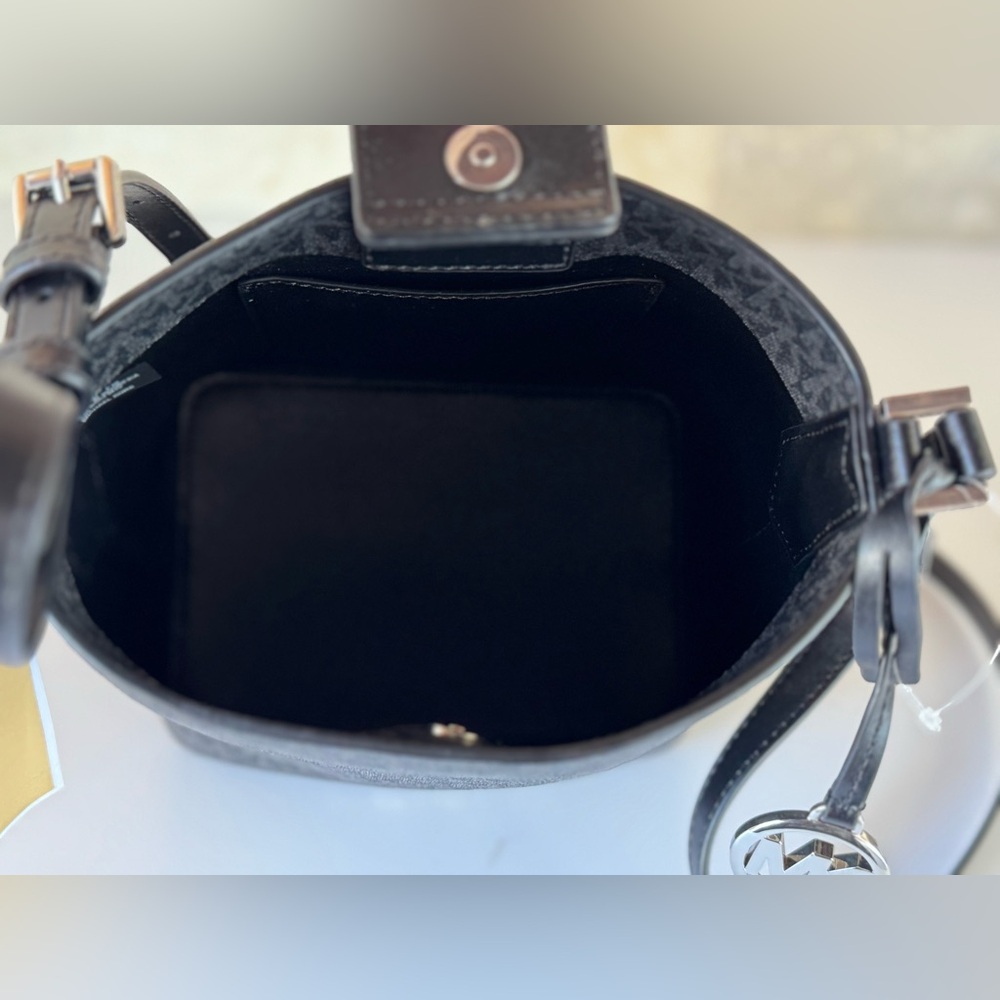 Michael Kors Kimberly Small Bucket Crossbody Bag MK Black - Picture 10 of 14